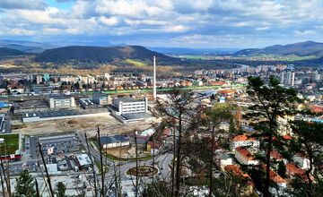 FOTO: Trenčania môžu posielať fotografie z mesta, maliarka chce namaľovať album 