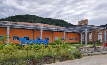 FOTO: Trenčania môžu posielať fotografie z mesta, maliarka chce namaľovať album 