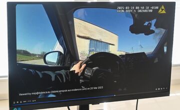 FOTO: Dubnická polícia ako prvá na Slovensku zavádza najmodernejšie telové kamery