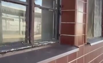 FOTO: Železničná stanica v Trenčíne je tŕňom v oku Trenčanov aj cestujúcich 