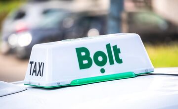 FOTO: Obyvatelia Trenčína sa sťažujú na vodičov Boltu, ten reaguje