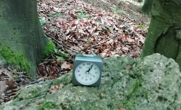 FOTO: Trenčania na prechádzke našli už kadečo. Nechýbal pohár, hodinky či vodovodná batéria