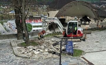 FOTO: Trenčiansky hrad začal s rozsiahlou rekonštrukciou 