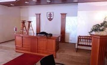 FOTO: Obyvatelia Trenčína môžu využiť bezplatné právne poradenstvo 