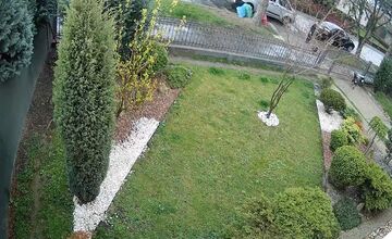 FOTO: V Prievidzi chodí obhliadať domy podozrivá dodávka 