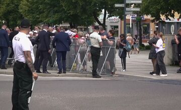 FOTO: Fínska televízia zverejnila nové zábery z atentátu na Fica