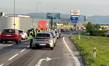 FOTO: Aj po sviatkoch s fúkačkami. Policajti v Trenčíne odhalili štyroch vodičov pod vplyvom alkoholu