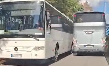 FOTO: Obyvatelia Milochova v Považskej Bystrici upozorňujú na nebezpečnú cestu 