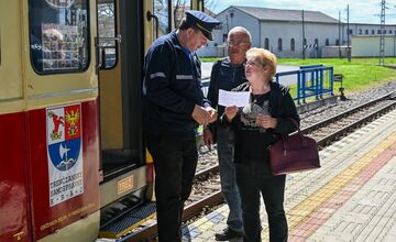 FOTO: Veľkonočnú električku sprevádzalo takmer tisíc cestujúcich