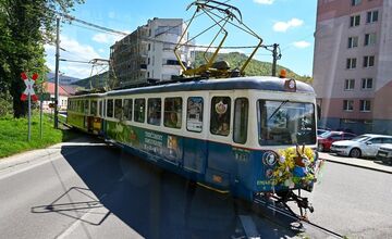 FOTO: Veľkonočnú električku sprevádzalo takmer tisíc cestujúcich