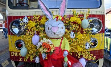 FOTO: Veľkonočnú električku sprevádzalo takmer tisíc cestujúcich