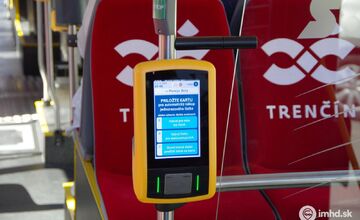 FOTO: Obyvatelia Trenčína sa dostanú až do záhradkárskej oblasti 