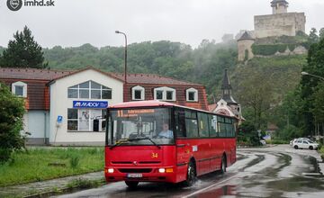 FOTO: Obyvatelia Trenčína sa dostanú až do záhradkárskej oblasti 