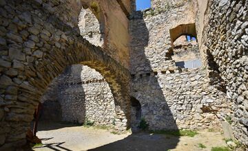 FOTO: Lovec hradov vytvoril video manuál, ako sa pohodlne a bezpečne dostať na hrad Beckov 