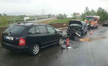 FOTO: Nehoda pred Kostolnou- Záriečie pri Trenčíne, vyzerala hrozivo 