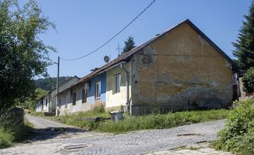 FOTO: Vedenie mesta Handlová začalo riešiť dlhoročný problém s kolóniou 
