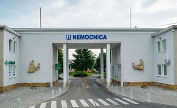 FOTO: Poisťovni Dôvera vypovedala zmluvu nemocnica v Bojniciach 