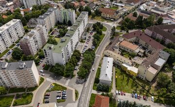 FOTO: Začína sa oprava havarijnej kanalizácie na Klčovej ulici v Novom Meste nad Váhom, potrvá celé leto
