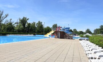 FOTO: Letná sezóna začína, letné kúpalisko na Ostrove v Trenčíne otvára v piatok 20 júna