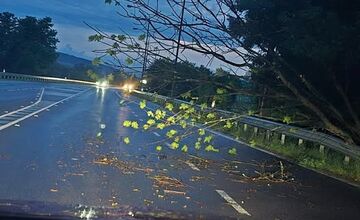 FOTO: Obyvatelia Trenčína a okolia zdieľali fotografie búrky, ktorá sa prehnala krajom 