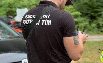 FOTO: Pohotovostný pátrací tím pátral po nezvestnej Michaele z Brezovej nad Bradlom