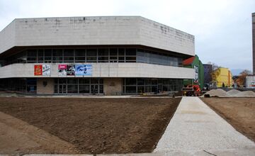 FOTO: Trenčín musí zaplatiť 1,7 milióna eur za zrušený projekt pri Posádkovom klube