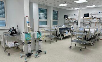 FOTO: Interná JIS v Považskej Bystrici prešla modernizáciou, čoskoro začne slúžiť pacientom