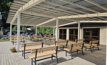 FOTO: V púchovskom okrese pribudol prístrešok pri Dome smútku v Nosiciach