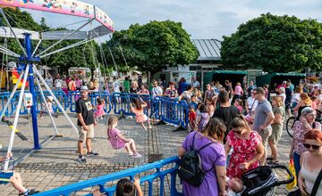 FOTO: Spomienky na prázdniny ožijú: Marhuľová párty plná hudby a hier v Novom Meste nad Váhom