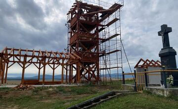 FOTO: V Malých Chlievanoch vyrastie nová vyhliadka aj kaplnka. Bánovce chcú prilákať turistov aj posilniť komunitu