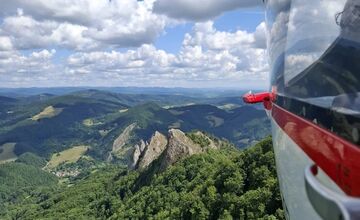 FOTO: Dráma na Vršatci: Česká turistka si poranila nohu, prišla si po ňu letecká záchranka