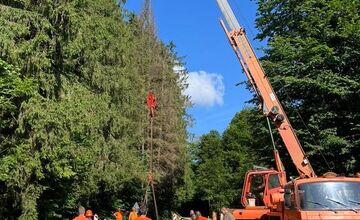 FOTO: V Dolnej Maríkovej riešia problémový prejazd zapožičanou konštrukciou 