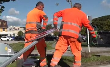 FOTO: V Trenčianskych Tepliciach presúvajú autobusovú stanicu 
