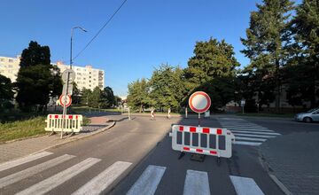 FOTO: Nové Mesto nad Váhom upozorňuje na uzávierky: Klčové, Hurbanova aj Štubňu sú neprejazdné
