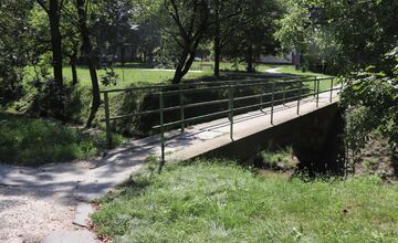FOTO: V Dubnici na Váhom začnú s rekonštrukciou lávok  