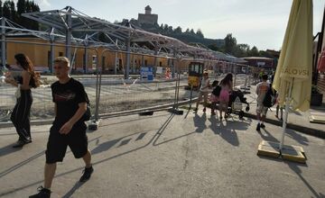 FOTO: Nová autobusová stanica v Trenčíne už naberá reálne kontúry 