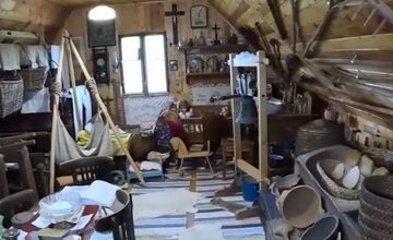 FOTO: Dom na Považí ukýva vzácne poklady 