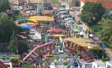 FOTO: Novomestský jarmok prinesie hudbu, remeslá a dobrú náladu