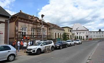 FOTO: Župa rekonštruuje Pamätný dom Janka Jesenského v Bánovciach, práce vyjdú na viac ako 600-tisíc eur