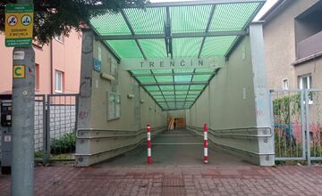 FOTO: Trenčín opravuje „začarovaný“ železničný podchod, dokončiť ho chcú do septembra