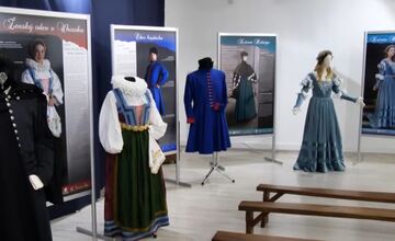 FOTO: Cez Považskú Bystricu sa prehnala silná búrka, ktorá narobila škody vo Vlastivednom múzeu 