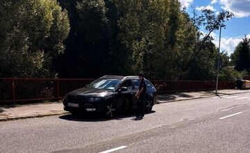 FOTO: Policajti v Lazoch pod Makytou rozdávali pokuty aj napomenutia, všetci vodiči fúkali čisto