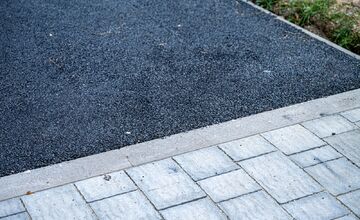 FOTO: Klčové v Novom Meste nad Váhom dostalo nové schody, obyvatelia sa tešia, ale poukazujú na nedostatky