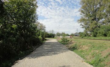 FOTO: V Partizánskom pokračuje výstavba cyklotrasy, obyvatelia sa v názoroch rozchádzajú