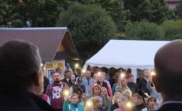 FOTO: Na Námestí v Trenčíne, Považskej Bystrici a na Myjave sa protestovalo 