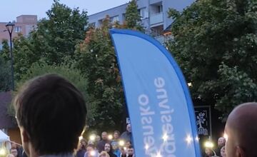 FOTO: Na Námestí v Trenčíne, Považskej Bystrici a na Myjave sa protestovalo 