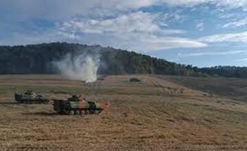 FOTO: Ozbrojené sily oslavujú v Brezovej, mesto sa pripravuje na veľký program
