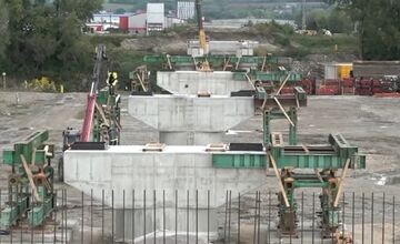 FOTO: Mosty na panelku pri Trenčíne naberajú reálne črty 