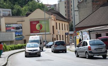 FOTO: V Trenčíne začnú platiť dopravné obmedzenia na Braneckého ulici 