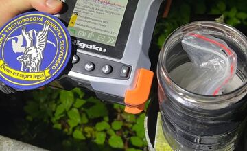 FOTO: Národná protidrogová jednotka pátra po mužovi obvinenom z drogovej trestnej činnosti, videli ho v Starej Turej